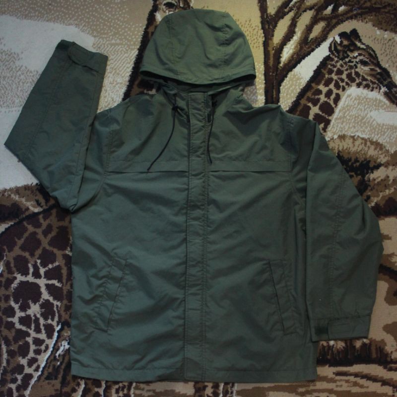 Jaket Outdoor Second Branded UNIQLO Original