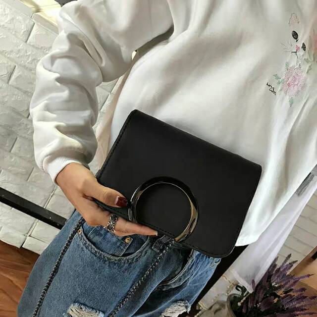 Slingbag / tas selempang Luvi bulan sabit FB50