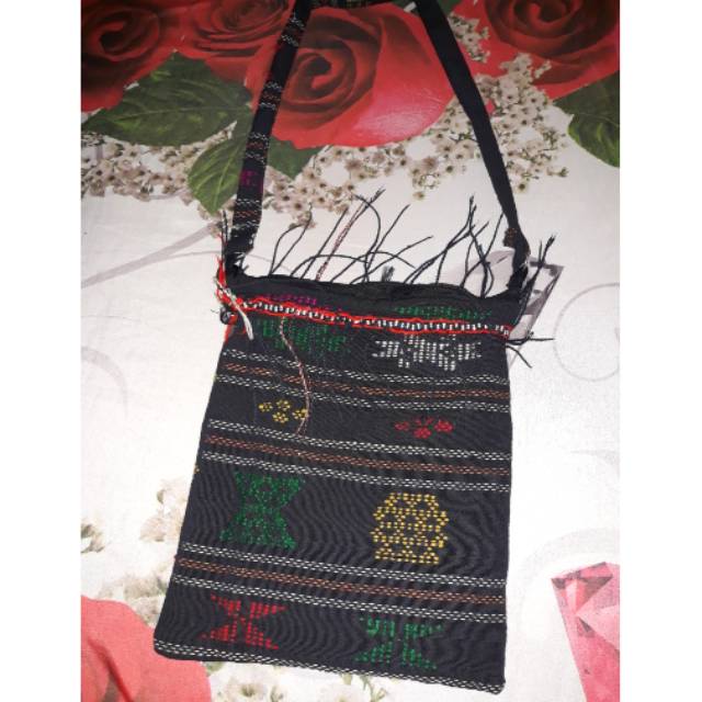 Tas Ulos | Tas Slempang Ulos | Slingbag Ulos | Ulos Batak | Ulos Medan | Tas Tenun