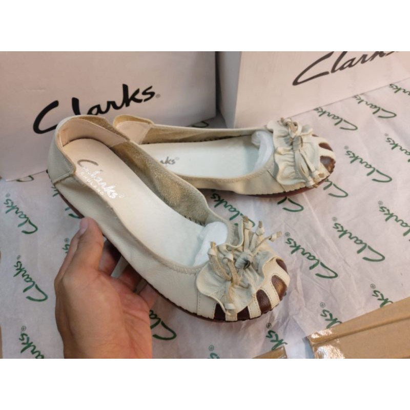 Sepatu wanita Clarks flat daun 9205 / clarks wanita