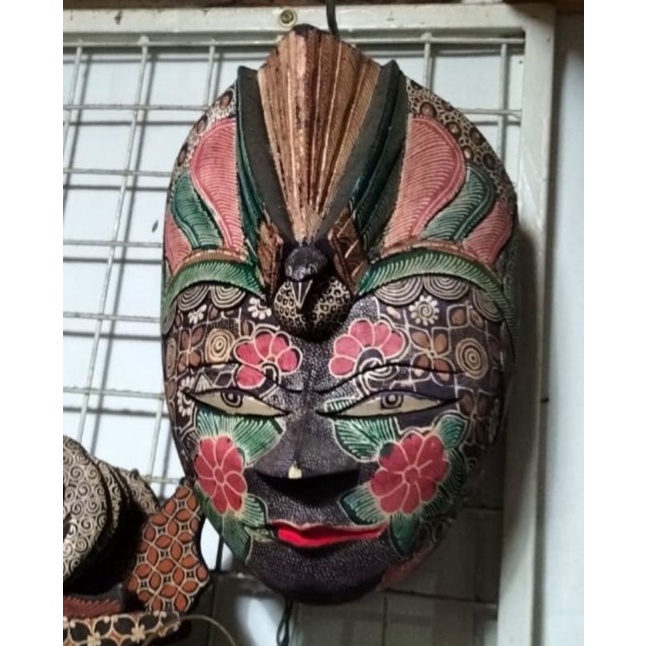 Topeng Kayu Batik Canting
