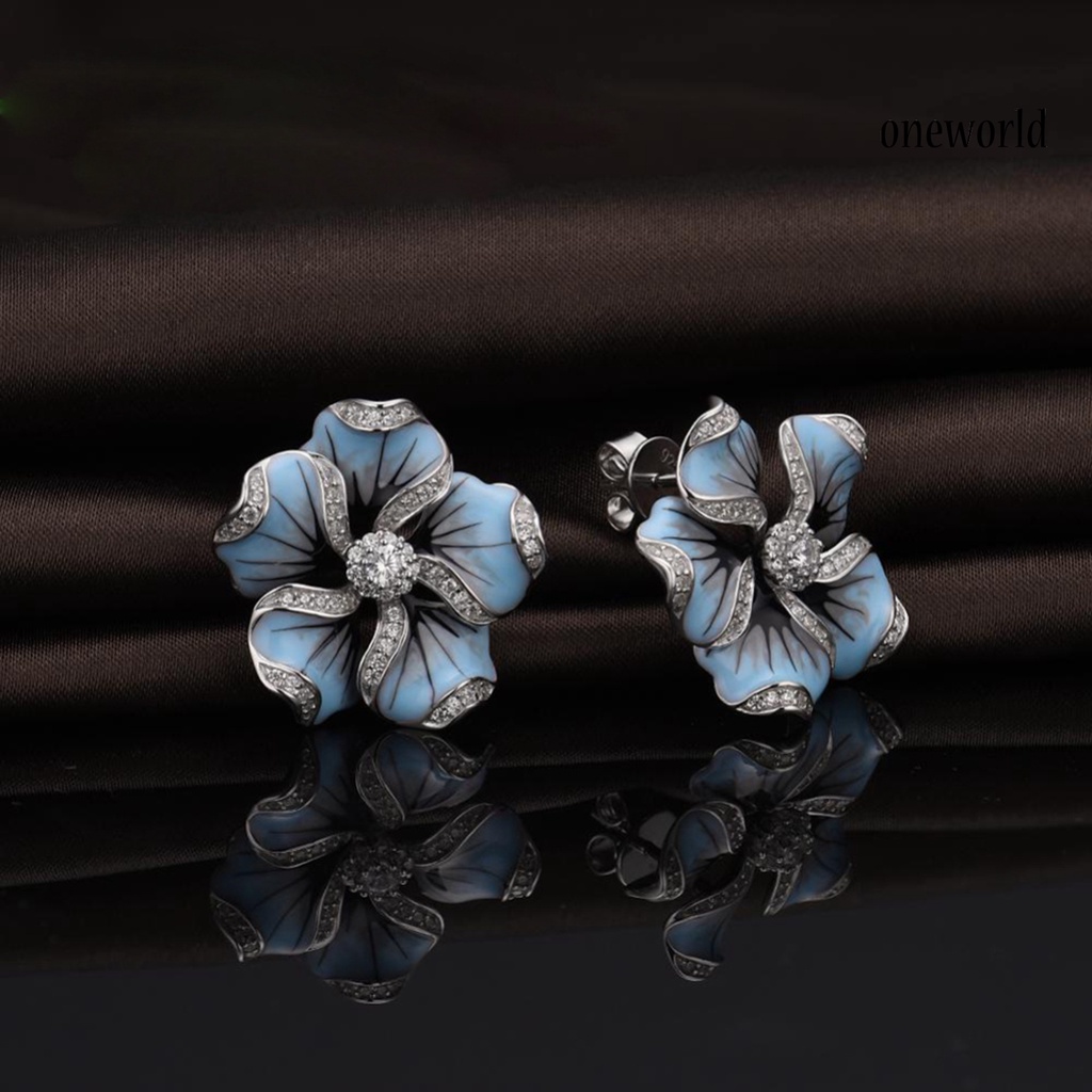 Anting Bentuk Bunga Bahan Alloy Aksen Kubik Zirkon Hypoallergenic Untuk Harian