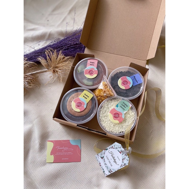 

Hampers 4 dessert cup