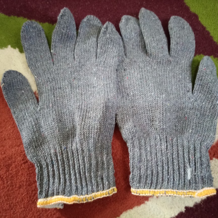 Sarung Tangan Tukang / Kebun / Sarung Tangan Kain Benang Rajut Abu-abu