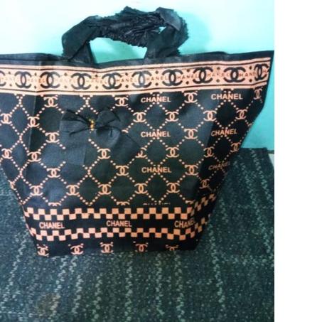 ← Tas hajatan Syahrini batik 20 x 20 - kotak nasi Request motif ☉