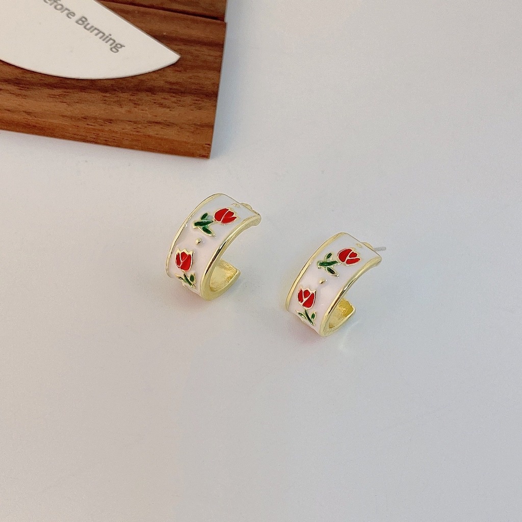 Anting Bentuk C Desain Tulip Gaya Retro