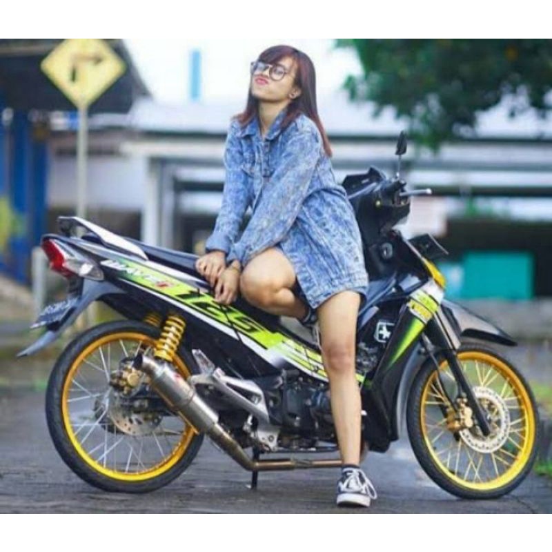 striping sticker variasi Honda Supra X 125 tahun 2006-2010 wave hitam hijau