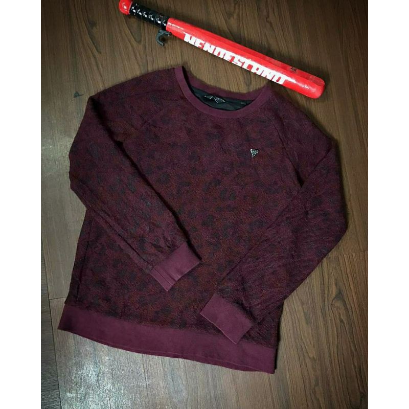 SWEATER CREWNECK GUESS MAROON JAKET BUKAN KAOS