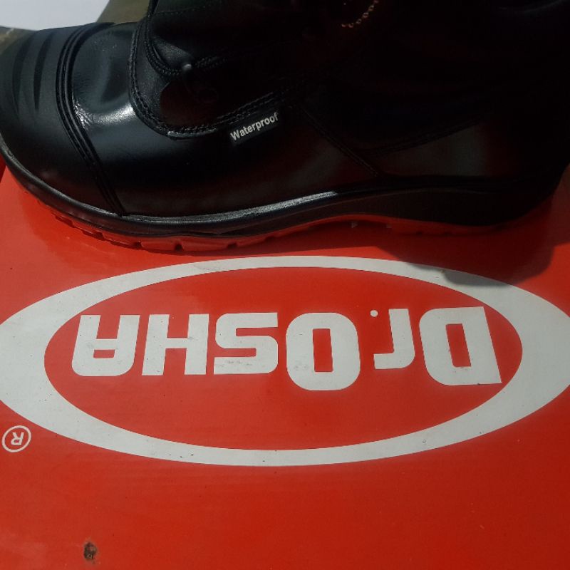 Sepatu Boot Dr.Osha