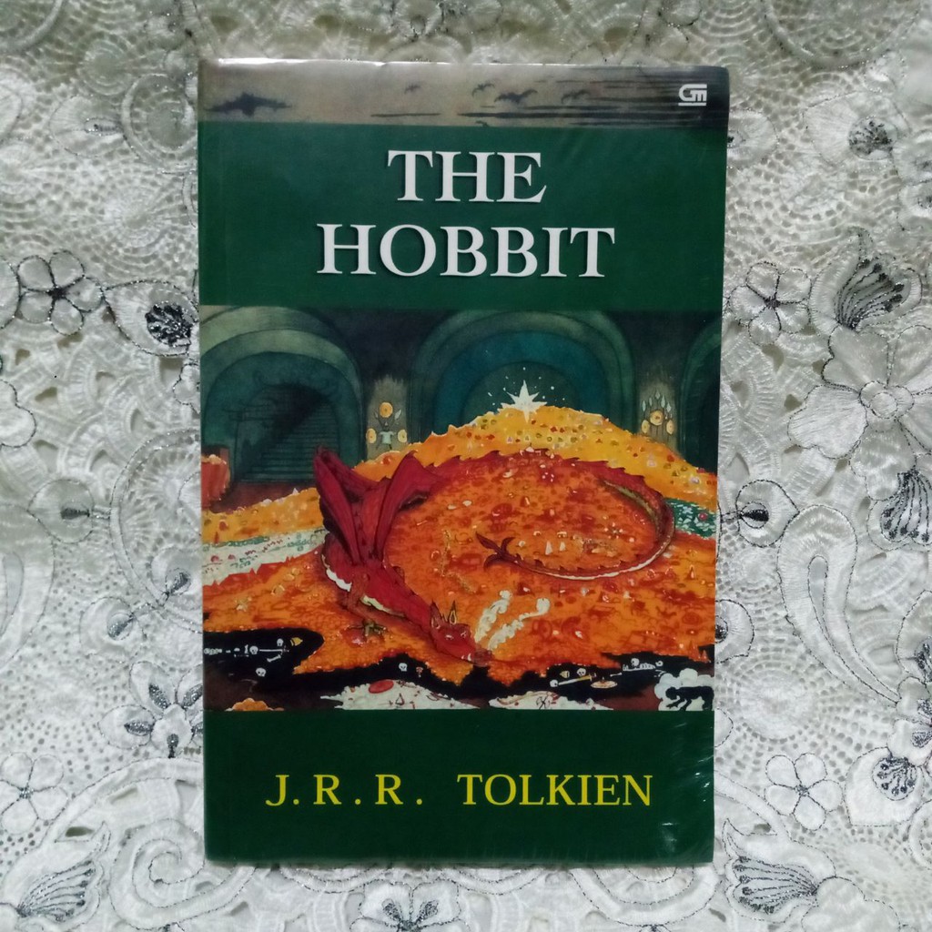 Jual Novel The Hobbit - J.R.R. Tolkien - Gramedia | Shopee Indonesia