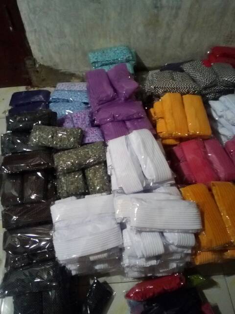 Jilbab/hijab instan serut Jokowi/serut polos/ hijab simpel pet amtem/ serut tali polos Khimar pet