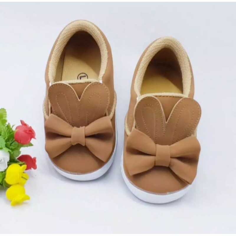 sepatu anak perempuan slip on model kelinci size 22-25