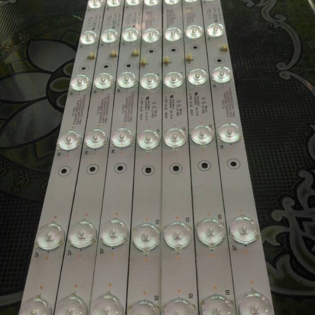 Led backlight tv universal 24inchi.8kancing.3v.panjang 45.5cm