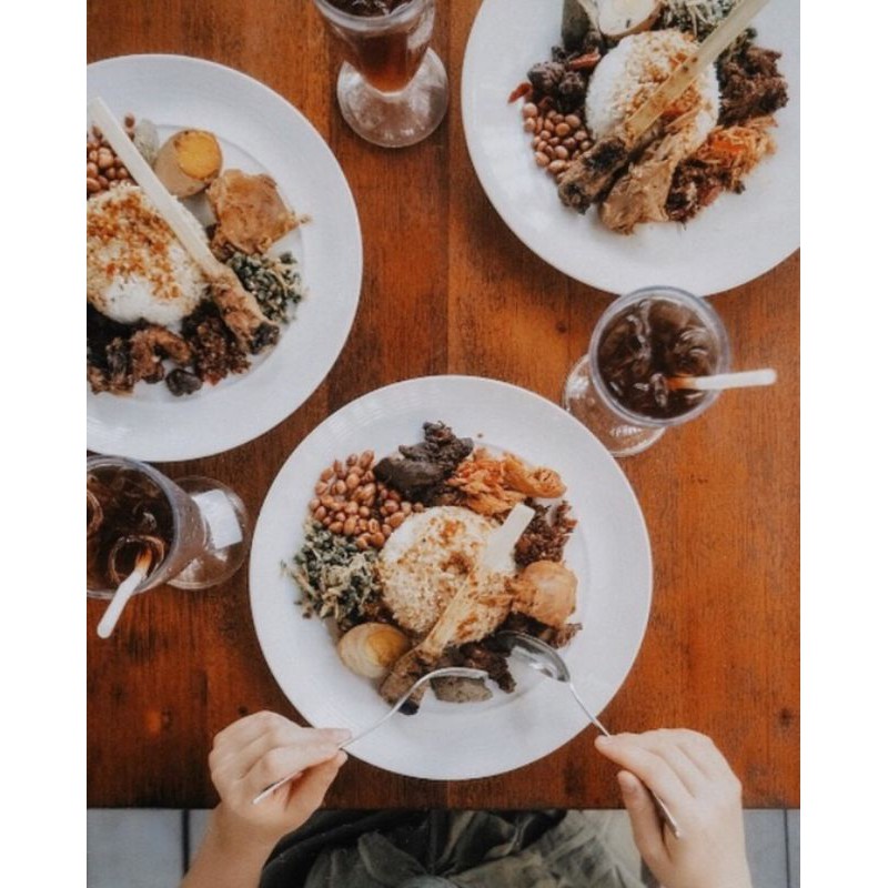 

NASI AYAM KEDEWATAN BU MANGKU