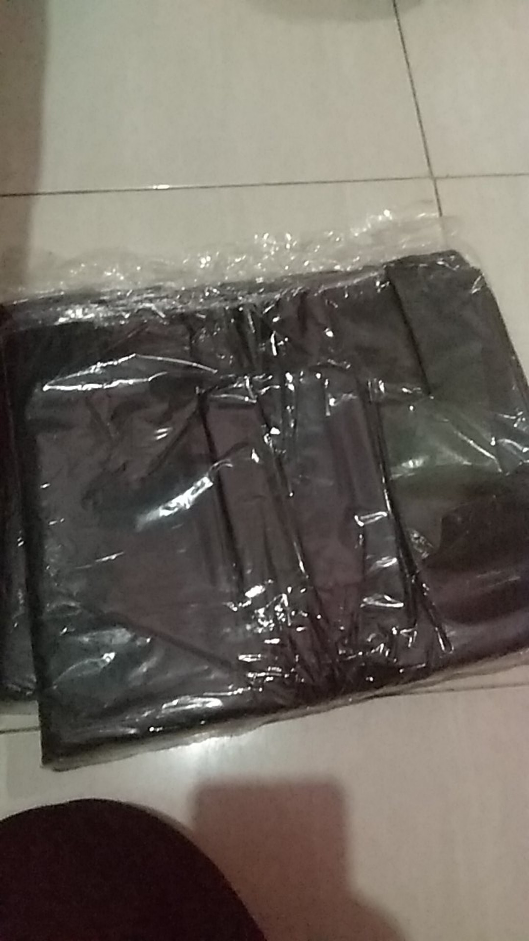 Kantong Kresek Hitam Tebal Ukuran 17 & 24 & 28 & 35 & 40 Berkualitas