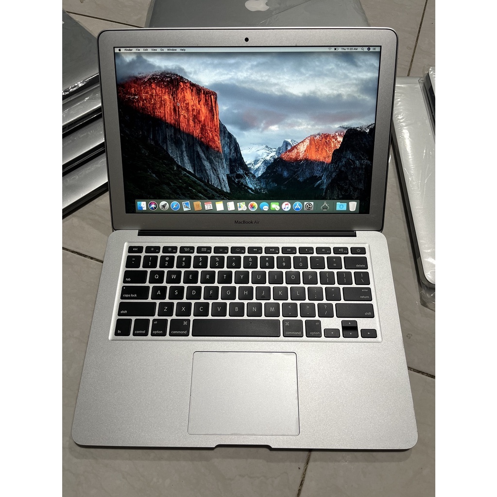 Macbook Air 2017 13inc 128 - 256GB Super Mulus Istimewa Like New Murah Bergaransi 1 Bulan