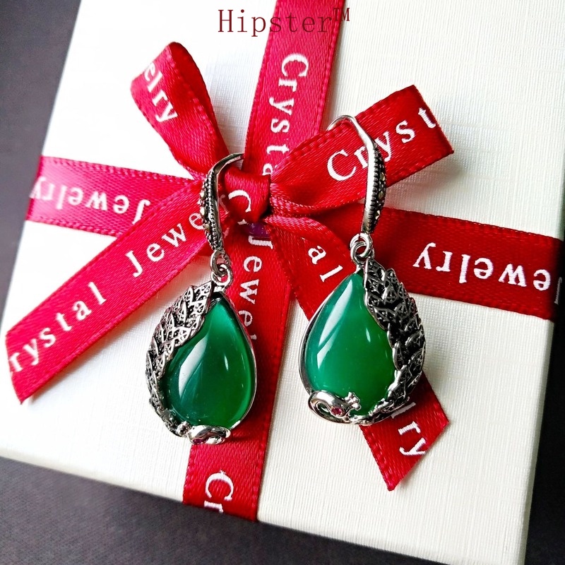 New Retro Emerald Fashion Elegant and Personalized Earrings