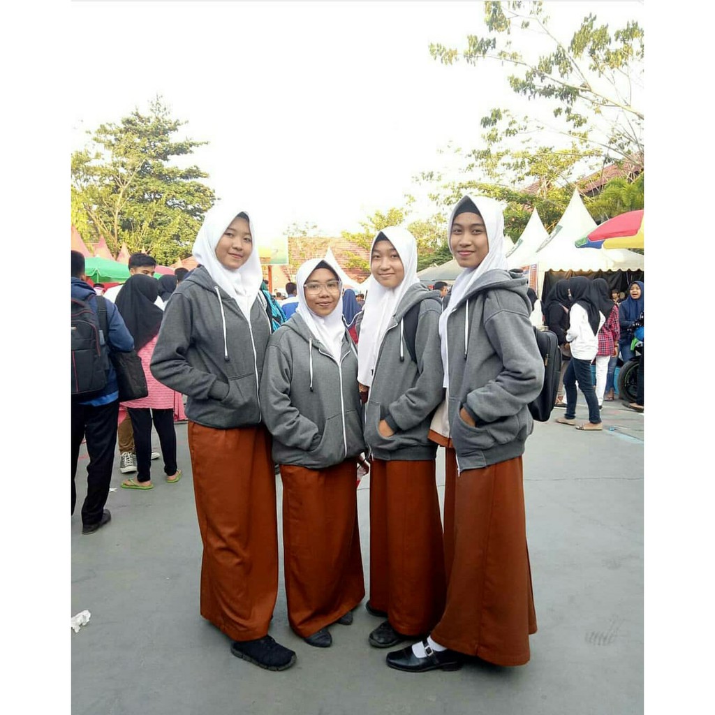 JAKET POLOS ROYAL HOODIE ZIPPER SIZE M-XXL FOTO KE 1 (PRIA & WANITA)-1