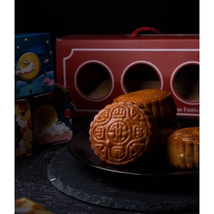 

Kue Bulan Mooncake - Red Bean Telur Asin
