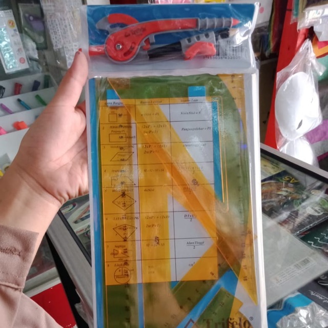 

Penggaris set plus jangka exclusive