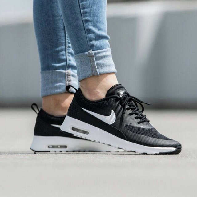 air max thea black white