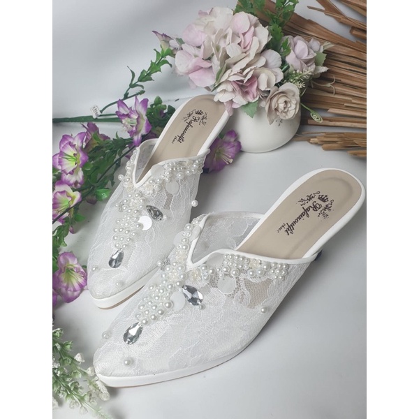 sepatu ruby putih 7cm lancip