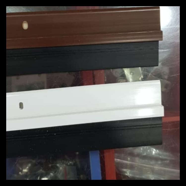 

Door Seal Karet / Penutup Celah Pintu Karet Double Tape Kode 192
