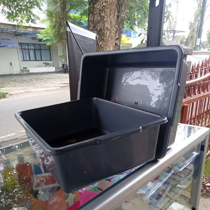 LITTER BOX/BAK PASIR KUCING SIZE M