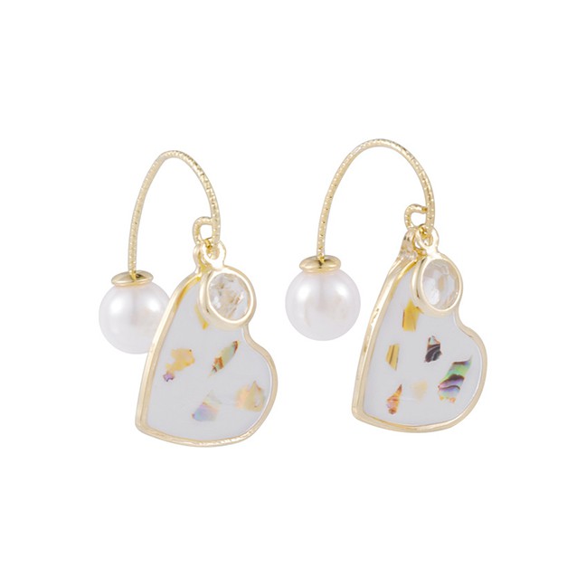 LRC Anting Tusuk Fashion White Pearl Love Zircon Acrylic Gold Foil Earrings K42161