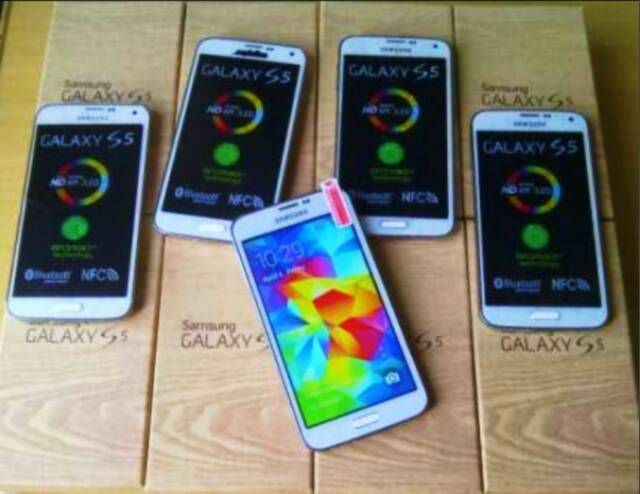 PROMO HANDPHONE SAMSUNG GALAXY S5 4G LTE RAM 2GB ROM 16GB GARANSI RESMI 1TAHUN. MURAH...