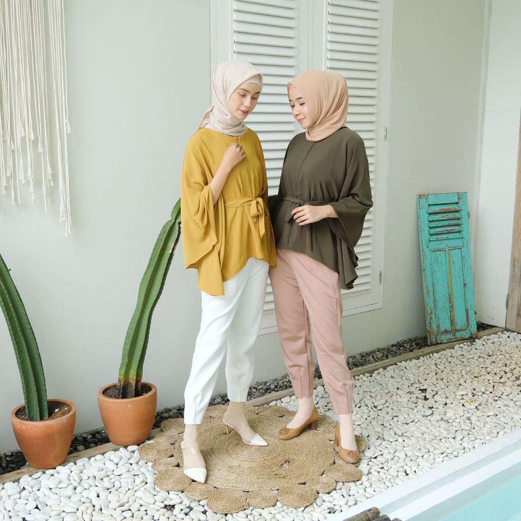 CARLA BATWING TOP