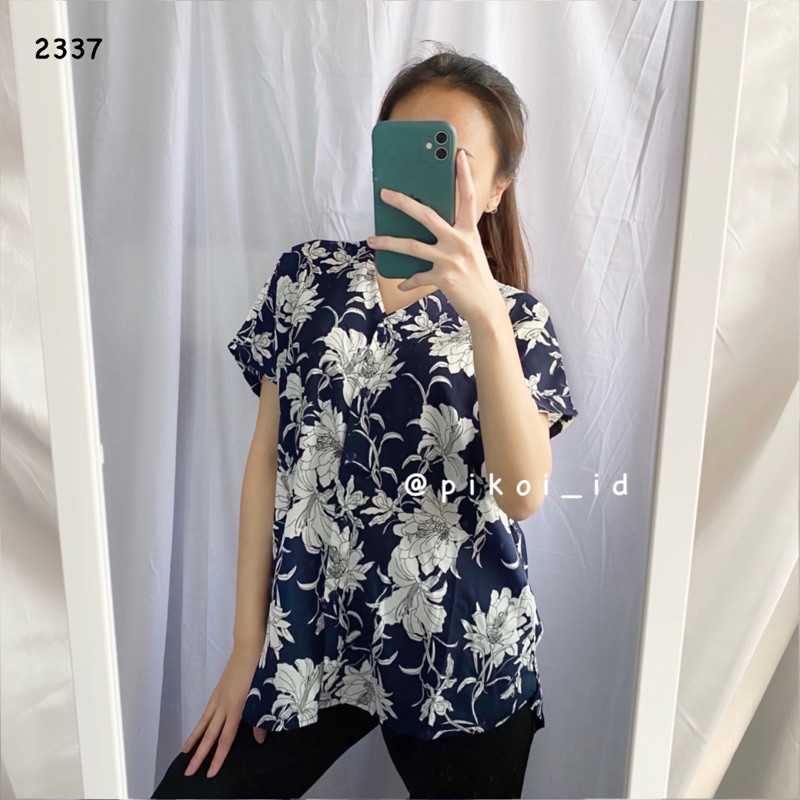 Blouse wanita bunga loose / oversize top / baju batwing santai / kantor