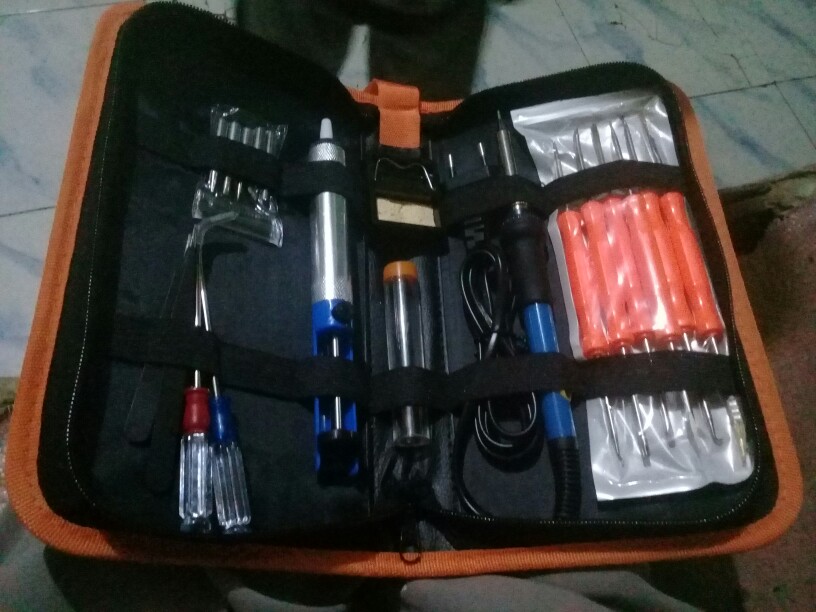 Tool Set Peralatan Solder Kit 7 In 1 60w 220v - Sik-002