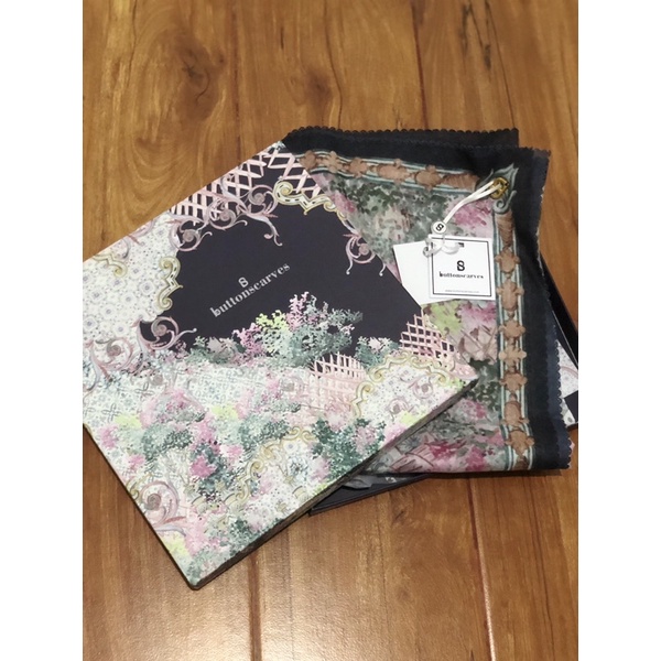 sevilla midnight buttonscarves