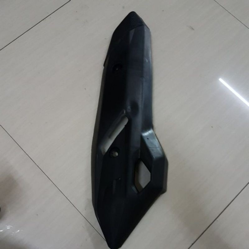 COVER TUTUP KNALPOT VARIO 125/150 Fi 2017