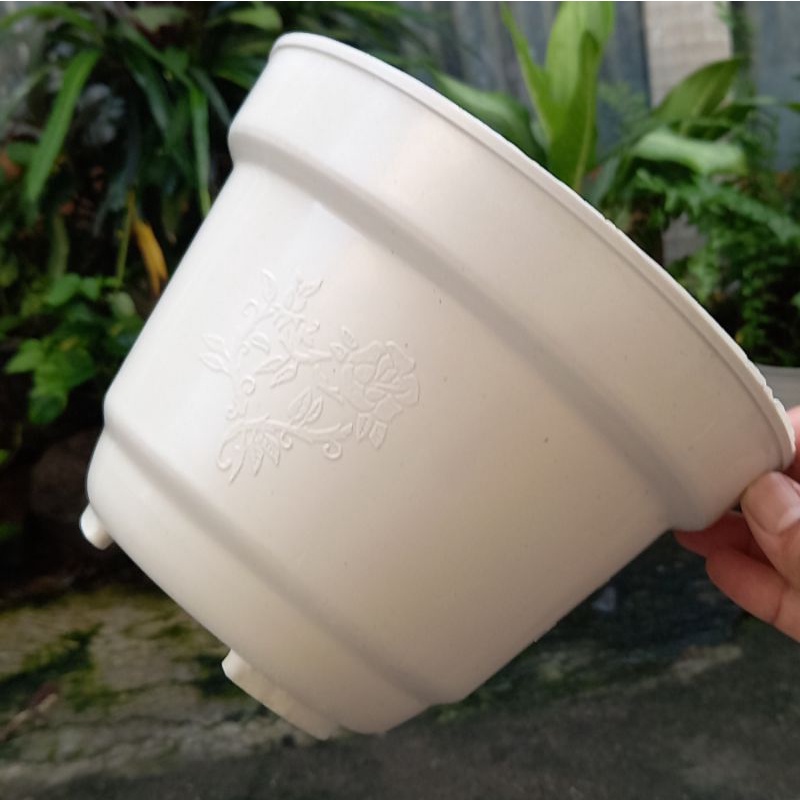 Pot Bunga 20 Putih - Pot Tanaman Vas Hias Plastik Cantik 20 cm