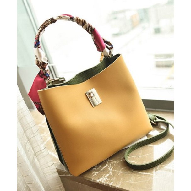 Mika Boutique KGS Tas Tote Bag Wanita Tas Minimalis Tas Unik Impor Casual