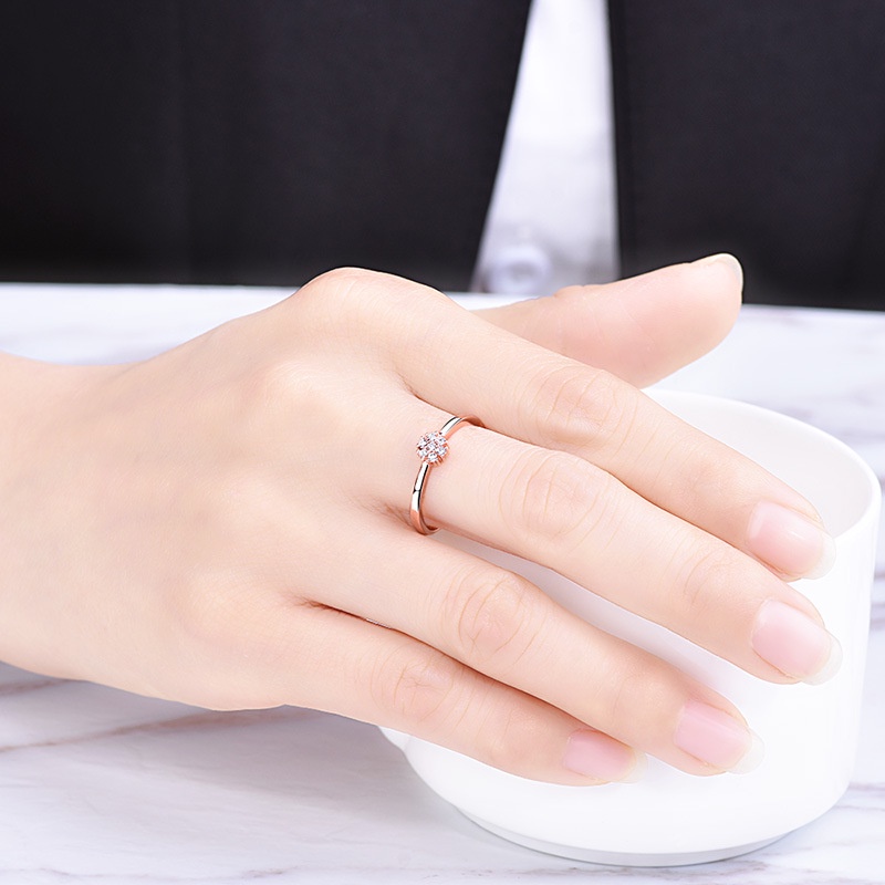 Cincin Rose Gold 18k Model Terbuka Adjustable Hias Berlian Zirconia Untuk Wanita