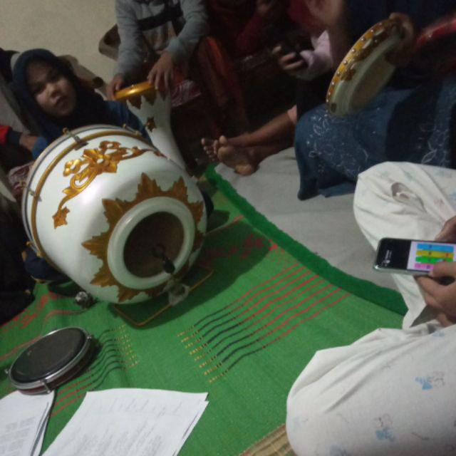 Couple Batik Kebaya Kutubaru Brokat Modern