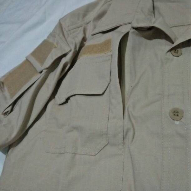 short sleeve helicon/kemeja pendek krem muda ripstop cotton