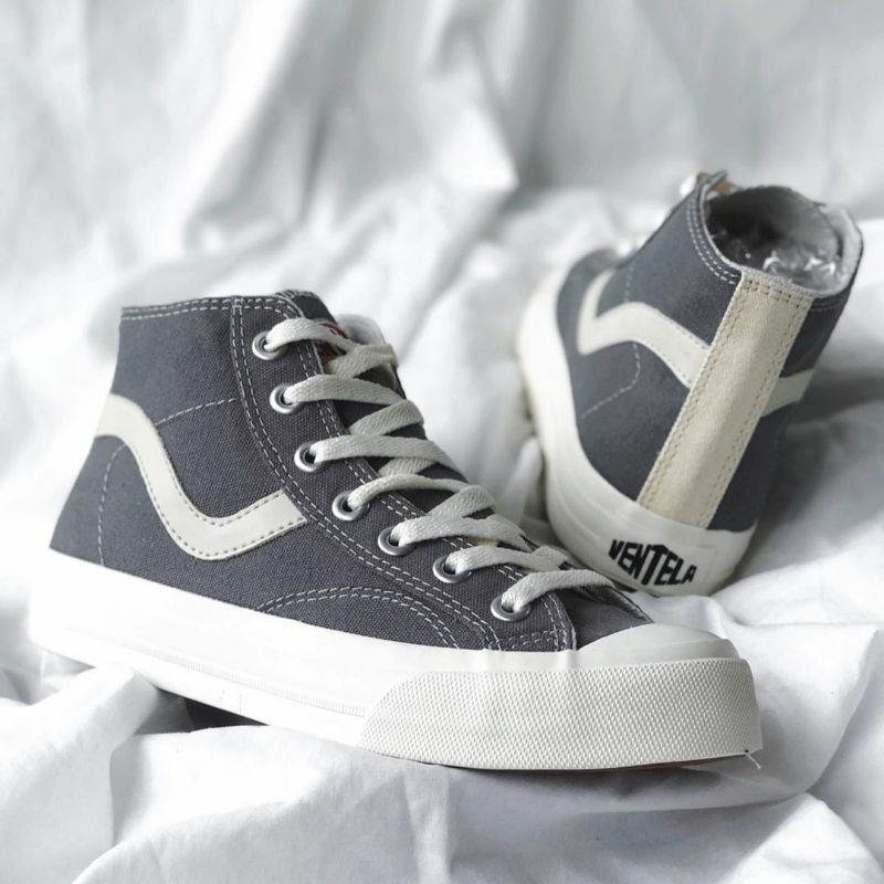 Sepatu ventela public high grey