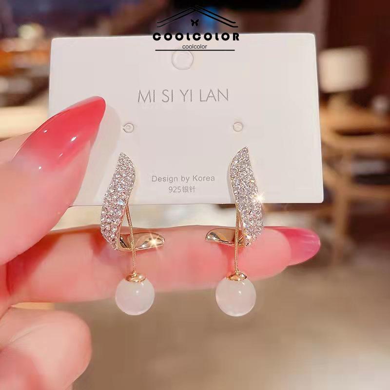 COD❤️Elegan Berlian Mutiara Fashion Sederhana Temperamen Wanita Anting Rumbai Panjang Hadiah Ulang Tahun Kado Fashion Aksesoris Murah