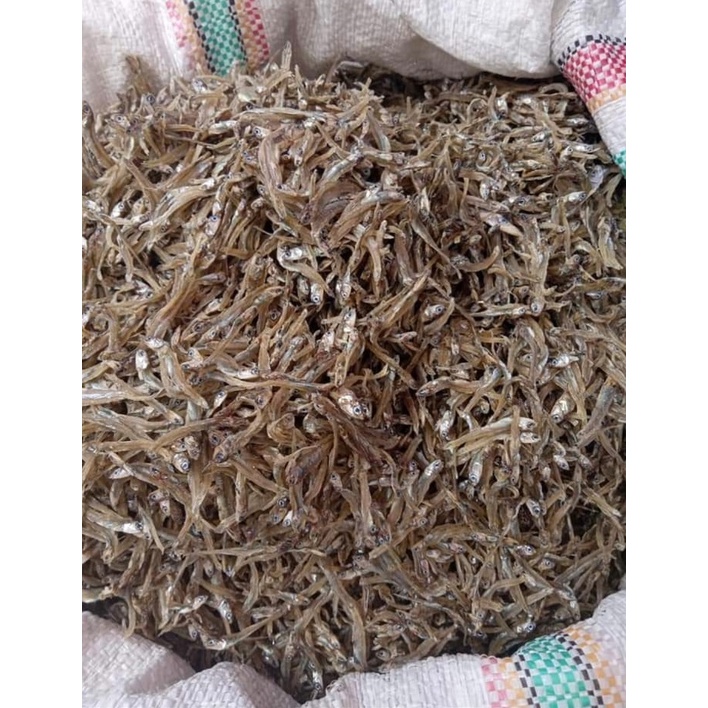 

Ikan teri kering / ngafi dari maluku utara