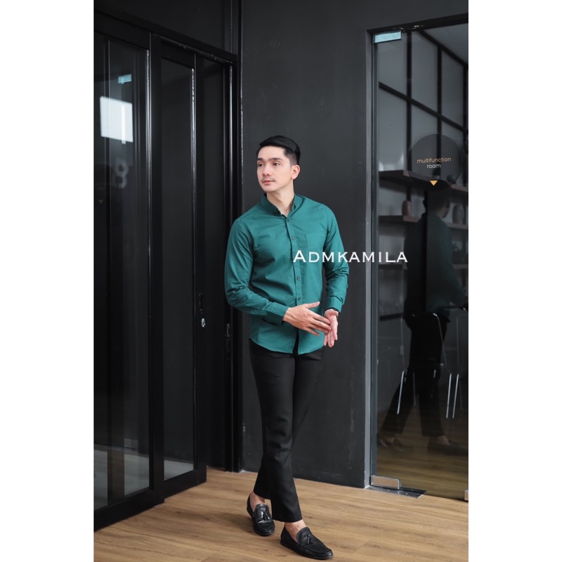 Kemeja pria polos slimfit kasual basic HeM lengan panjang hijau botol