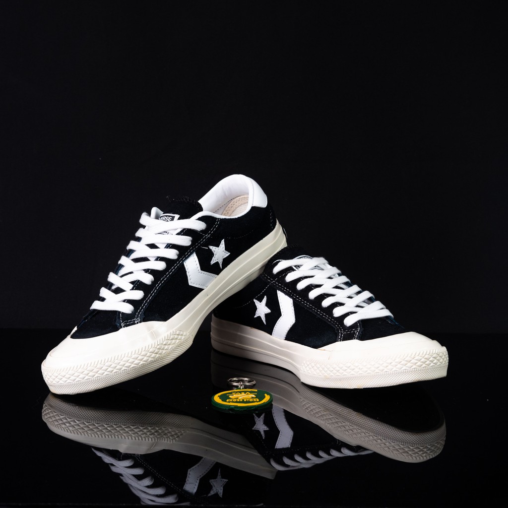 Sepatu Sneakers Chevron Star Black White Pria Wanita Premium