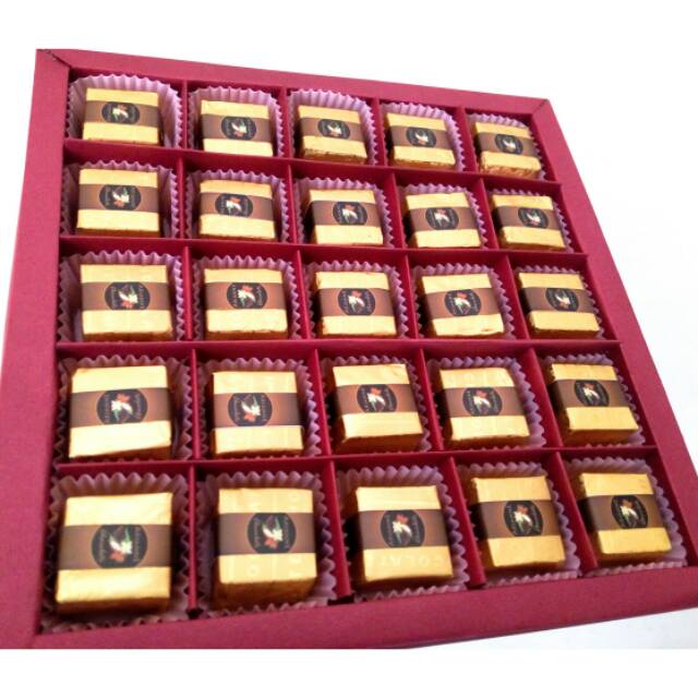 

(ISI 25) DARK COKLAT CUBE / HOME MADE COKLAT / COKLAT PERMEN / COKLAT PRALINE NON KARAKTER