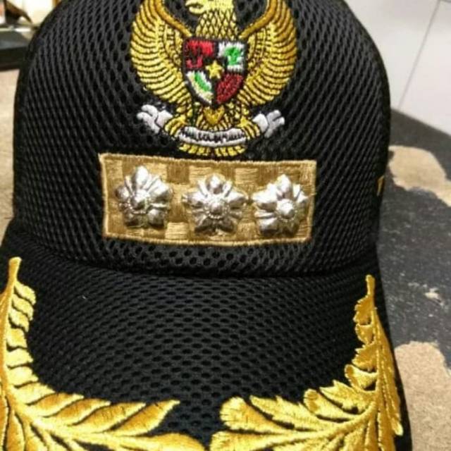 TOPI LURAH / CAMAT MELATI LOGAM