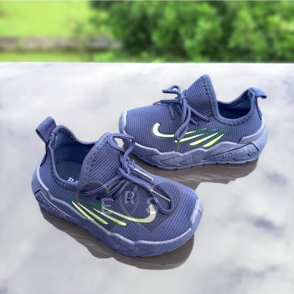 TOKOERS E12 Sepatu Slip On Anak Import Laki Laki/Perempuan Umur  2 3 4 5 thn - BEKRO