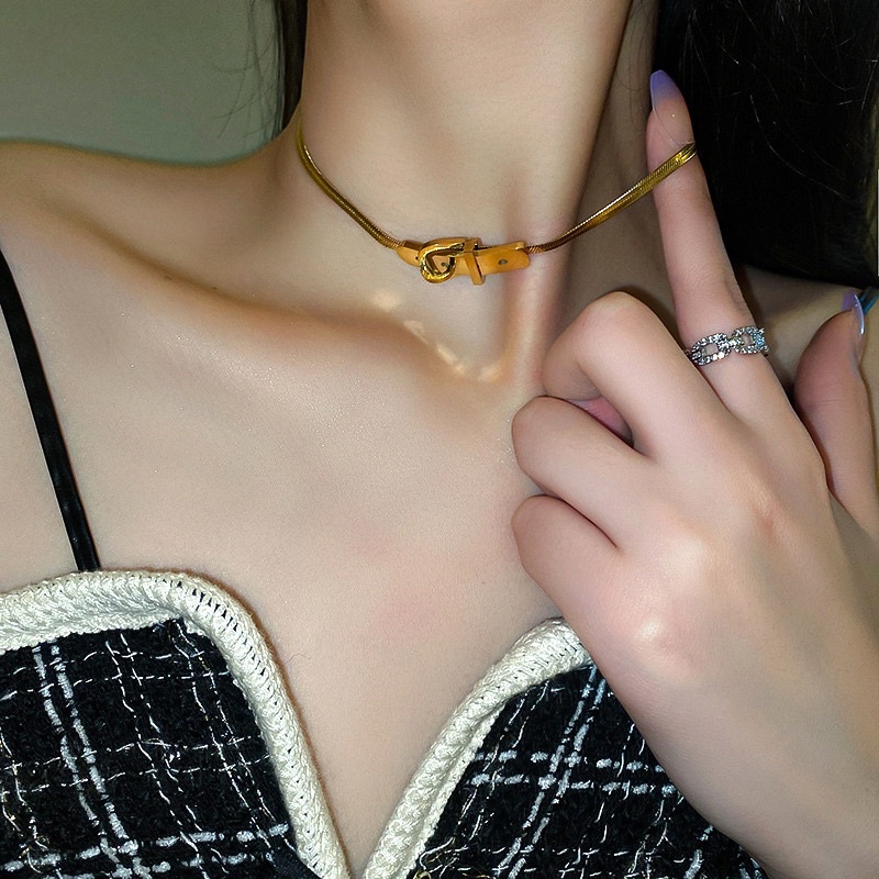 kalung titanium modelan sabuk pinggang model ngepas leher