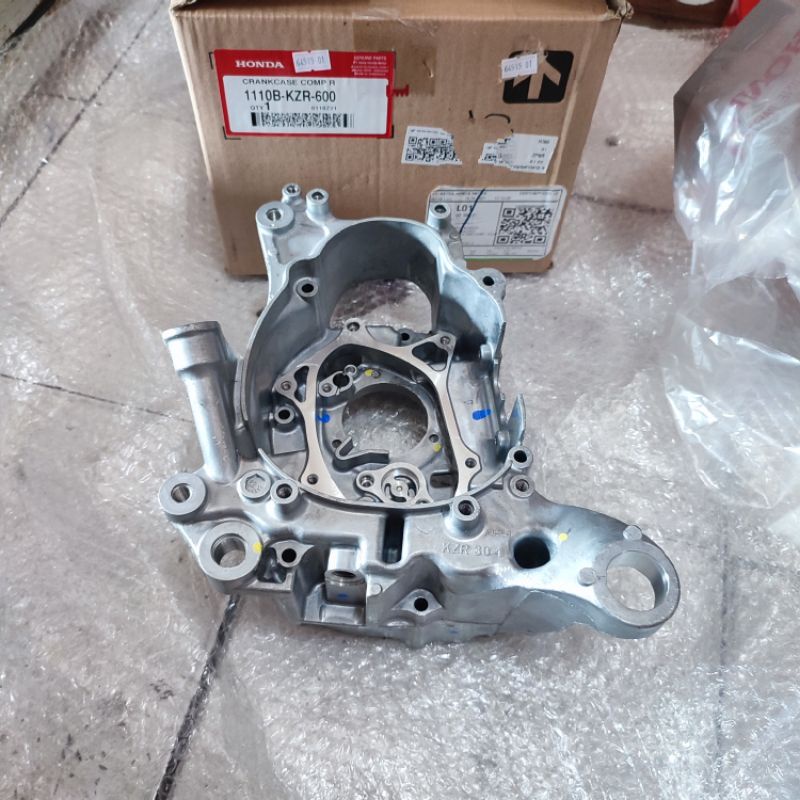 Crankcase Comp R 1110B-KZR-600 Blok Mesin Calter Kalter Krengkis Kanan ORI Honda Vario 125 Old 125 L